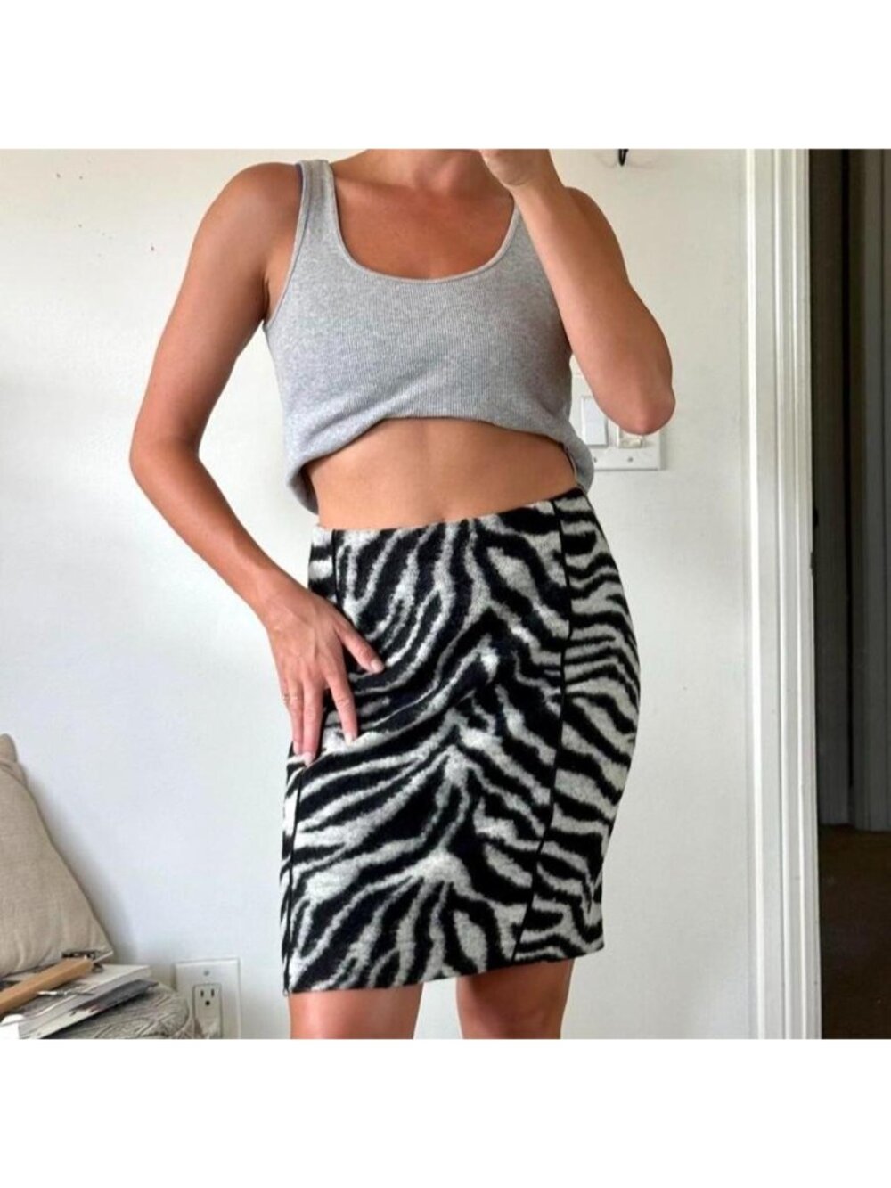 ANNE KLEIN ZEBRA PENCIL SKIRT WOMENS SIZE 4 BLACK WHITE